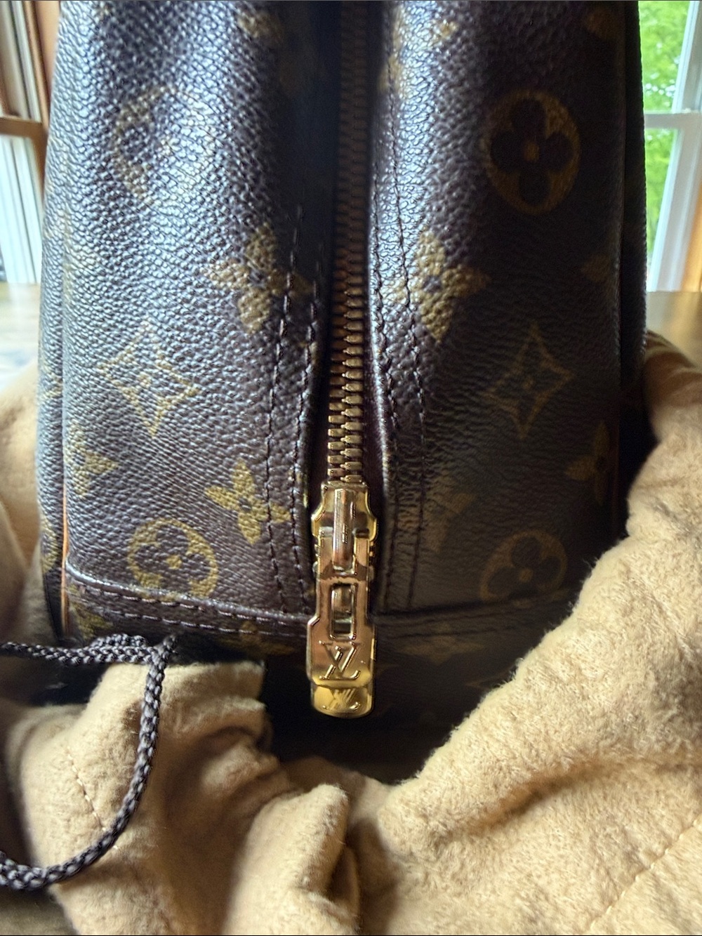 Louis Vuitton Dark Brown Monogram Briefcase - Picture 12 of 15